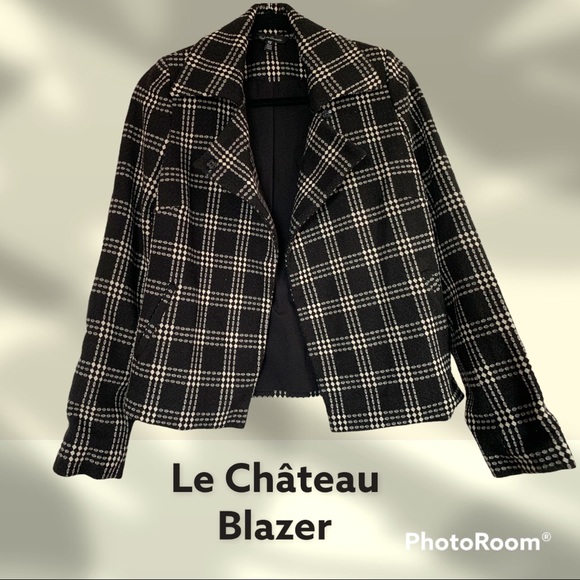 Le Chateau Blazer - Picture 1 of 3